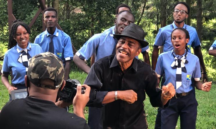 Vasti Jackson publie un clip sensationnel sur le Rwanda