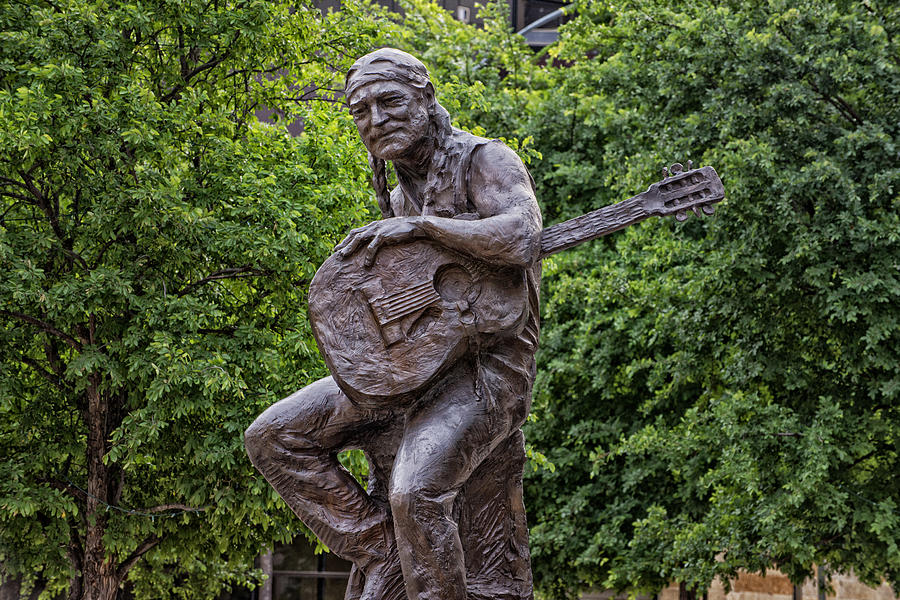 La statue de Willie Nelson vandalisée à Austin